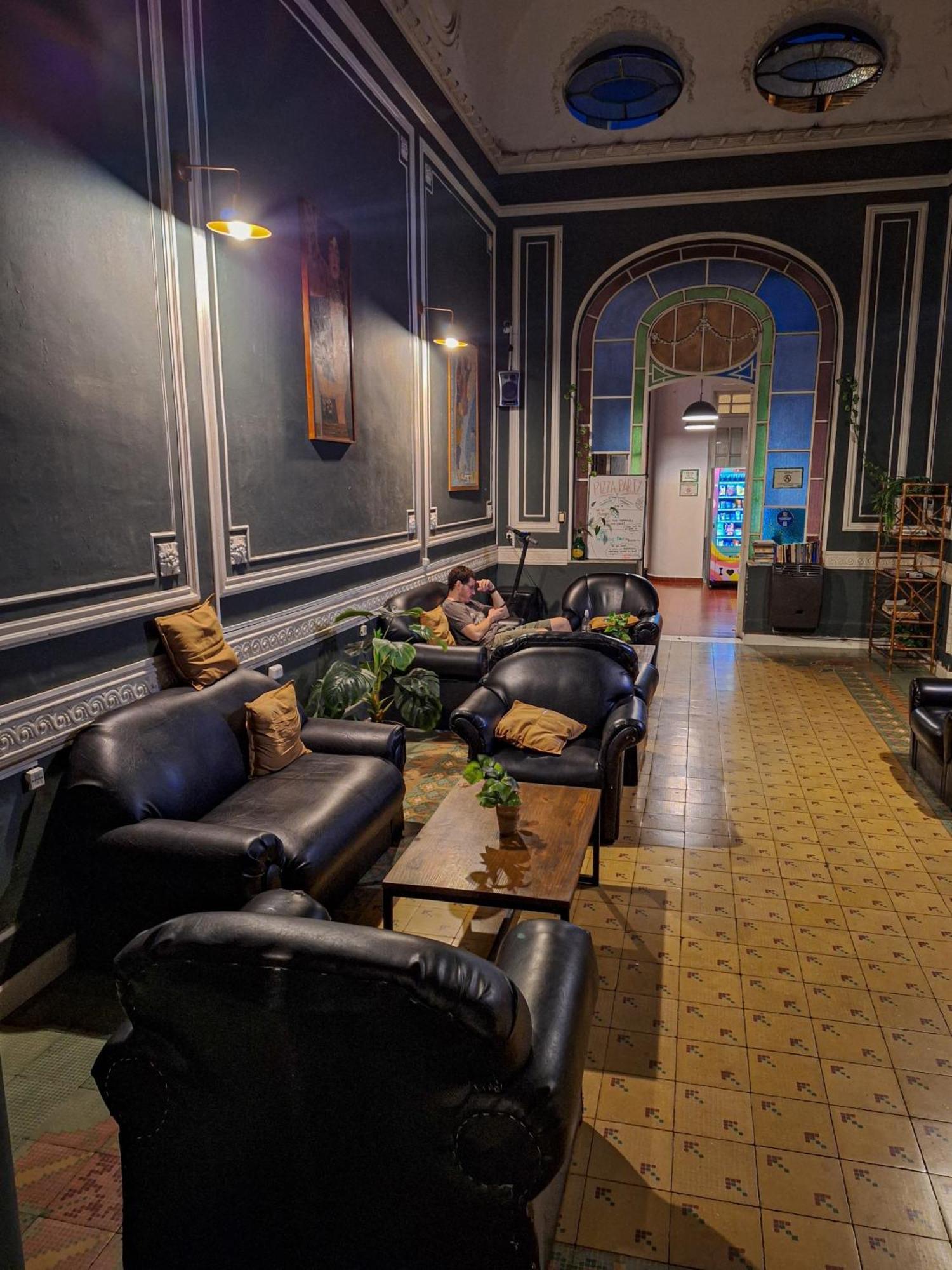 Hostel Alvear Кордова Экстерьер фото